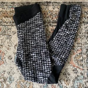 Nike pro workout leggings